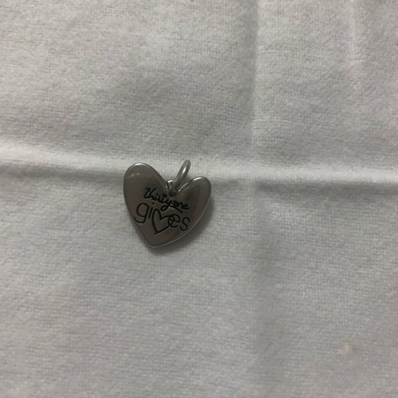 Heart Charm by Thirty-One - Picture 2 of 3